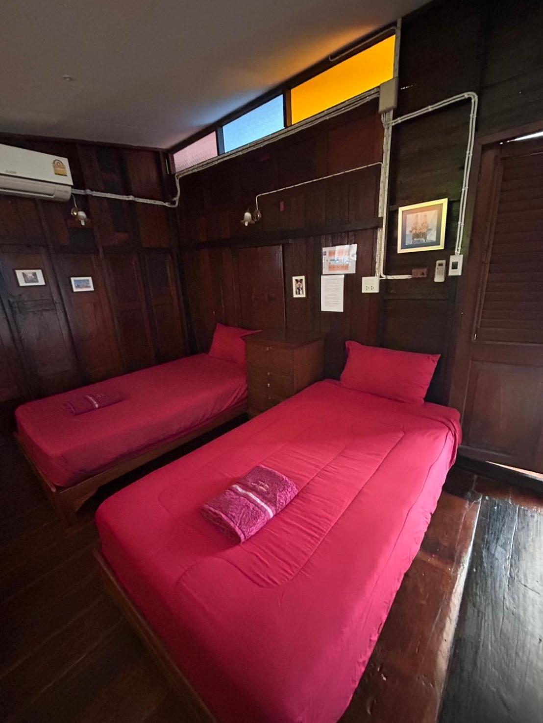 Baan Are Gong Riverside Homestay Phra Nakhon Si Ayutthaya Exterior foto
