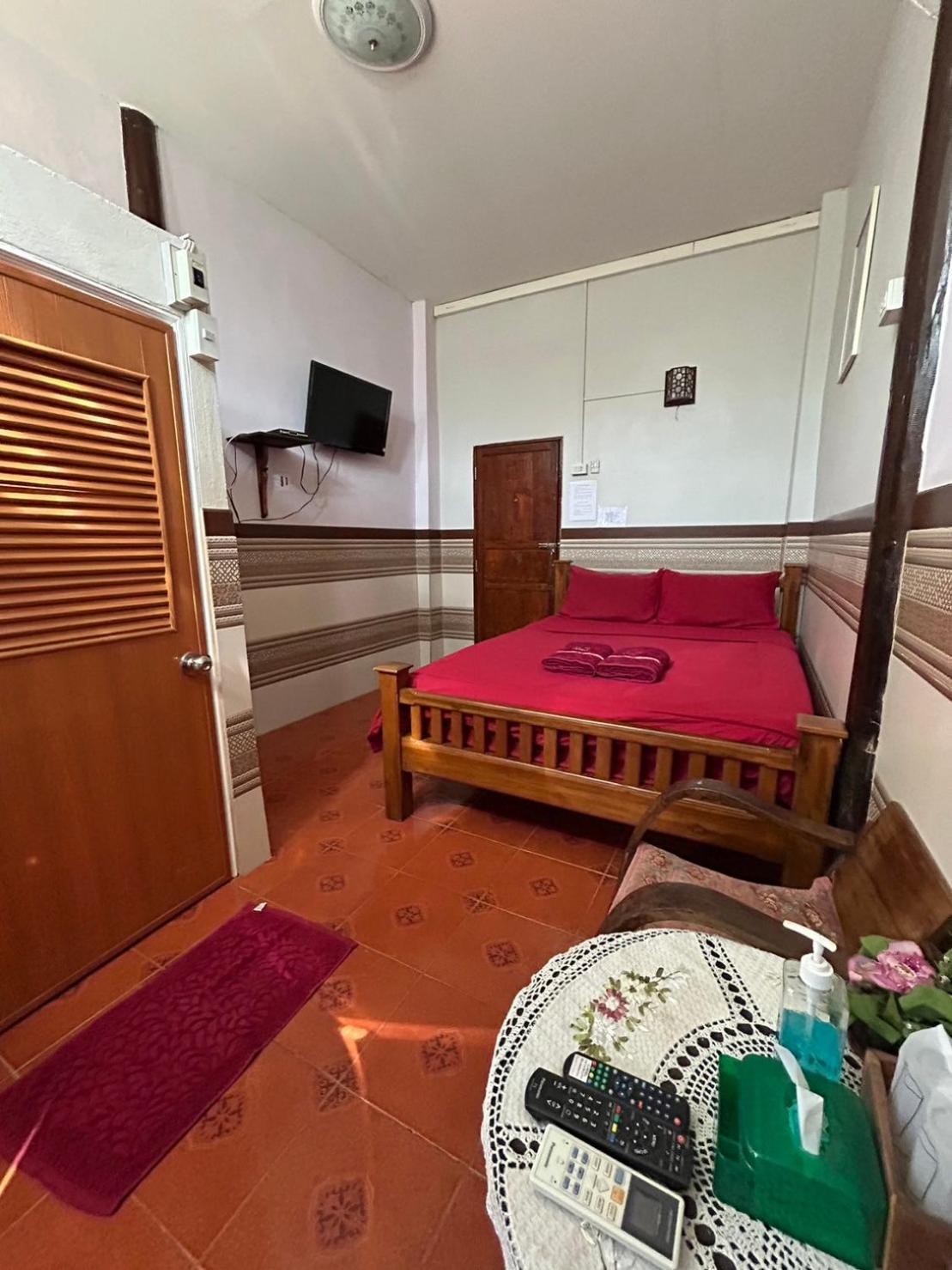 Baan Are Gong Riverside Homestay Phra Nakhon Si Ayutthaya Exterior foto