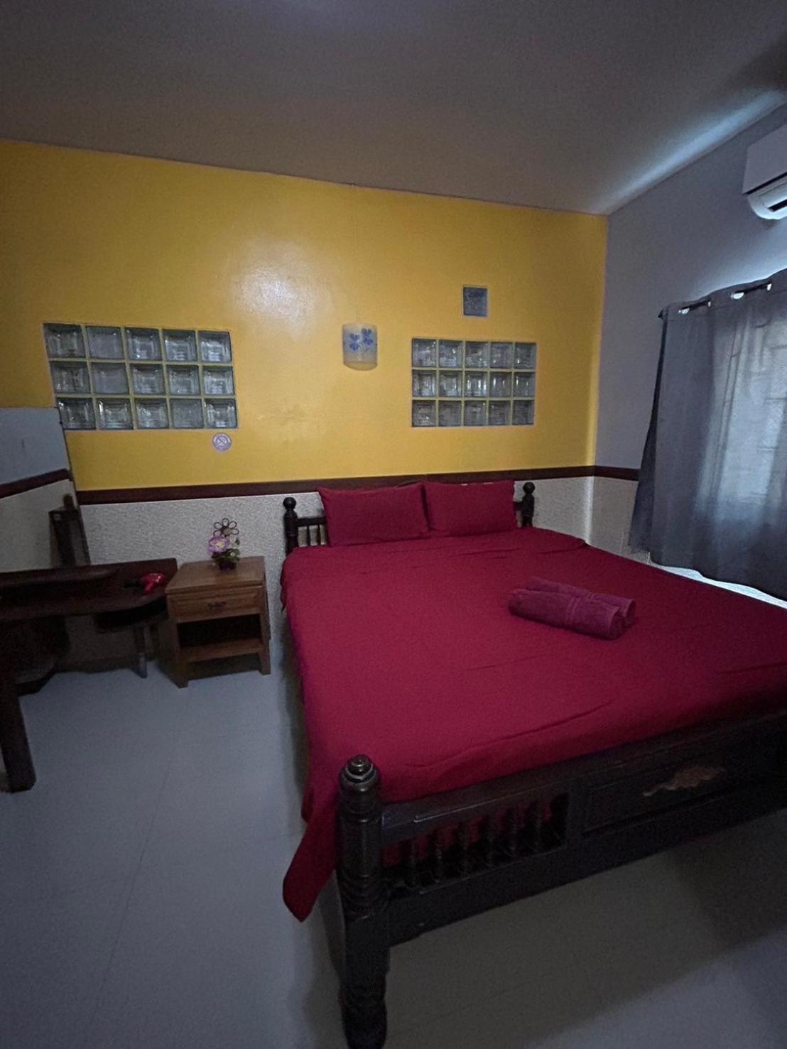 Baan Are Gong Riverside Homestay Phra Nakhon Si Ayutthaya Exterior foto