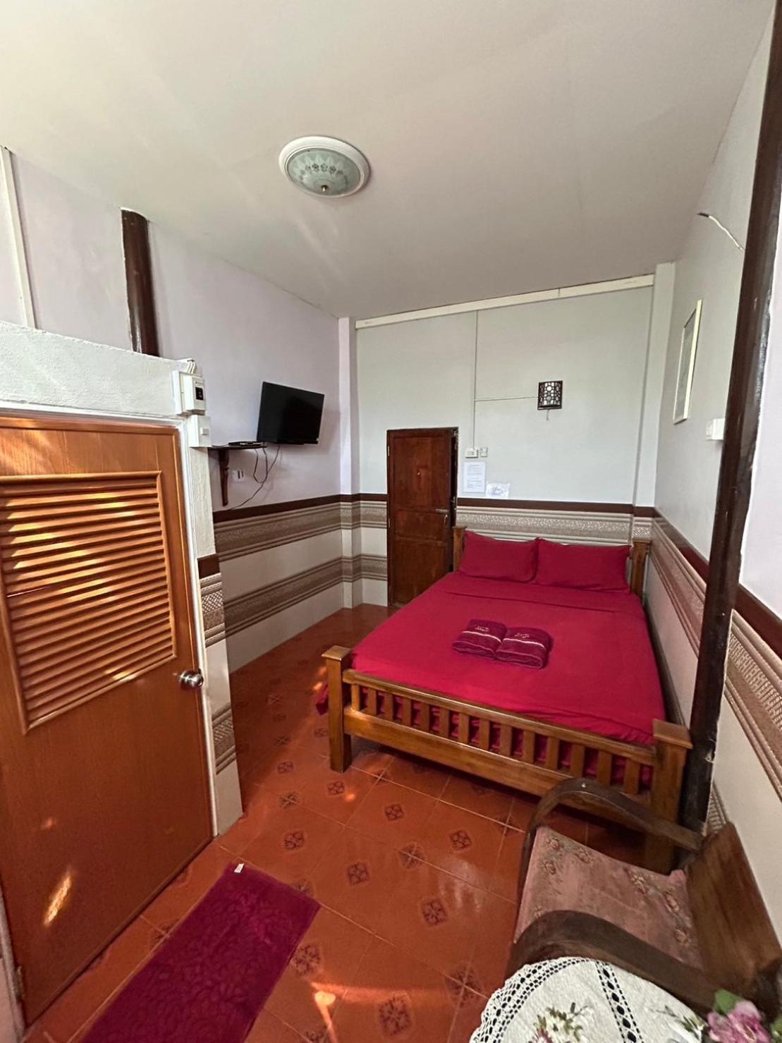 Baan Are Gong Riverside Homestay Phra Nakhon Si Ayutthaya Exterior foto